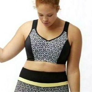LIVI Active Black White Molded Underwire Sports Bra Size 46DDD